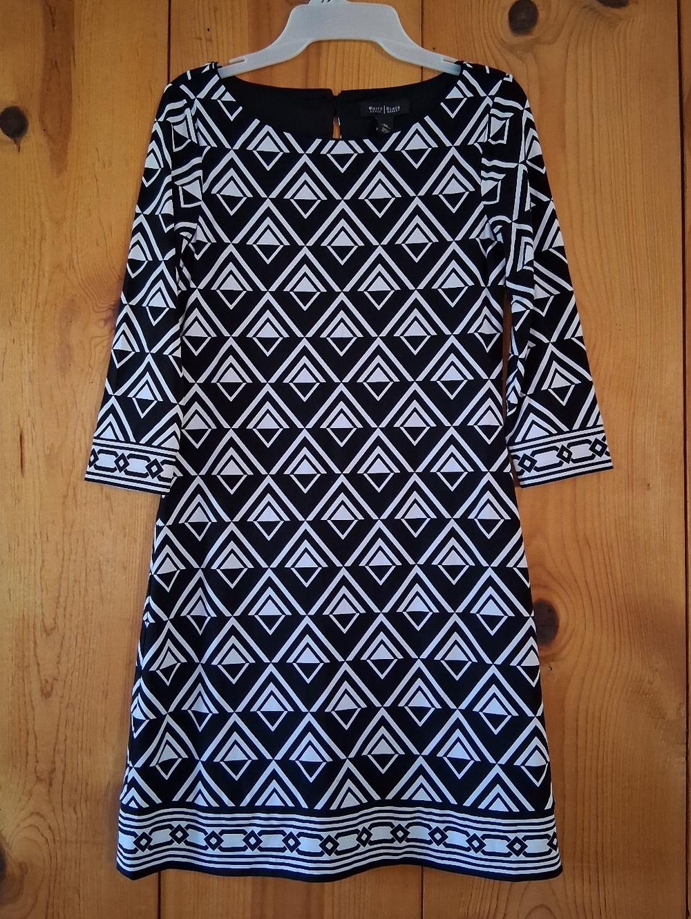 White House Black Market Geometric 3/4 Sleeve Boatneck Sheath Dress